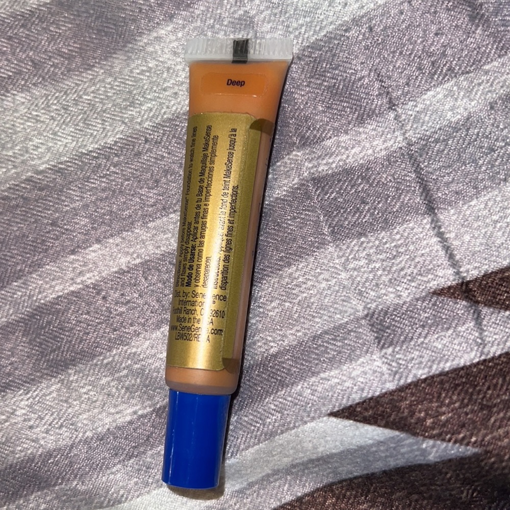 Concealer - Picture 2 of 2